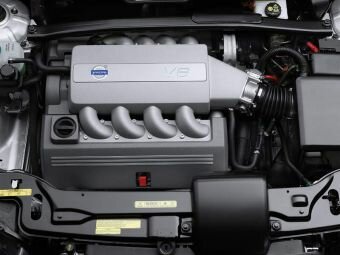 4.4 литровый двигатель B8444S V8 в Volvo XC90